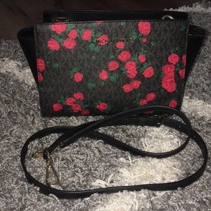 Black/Red Michael Kors crossbody